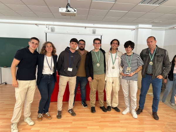 Ganadores del Campeonato Provincial Interescolar por equipos de ajedrez